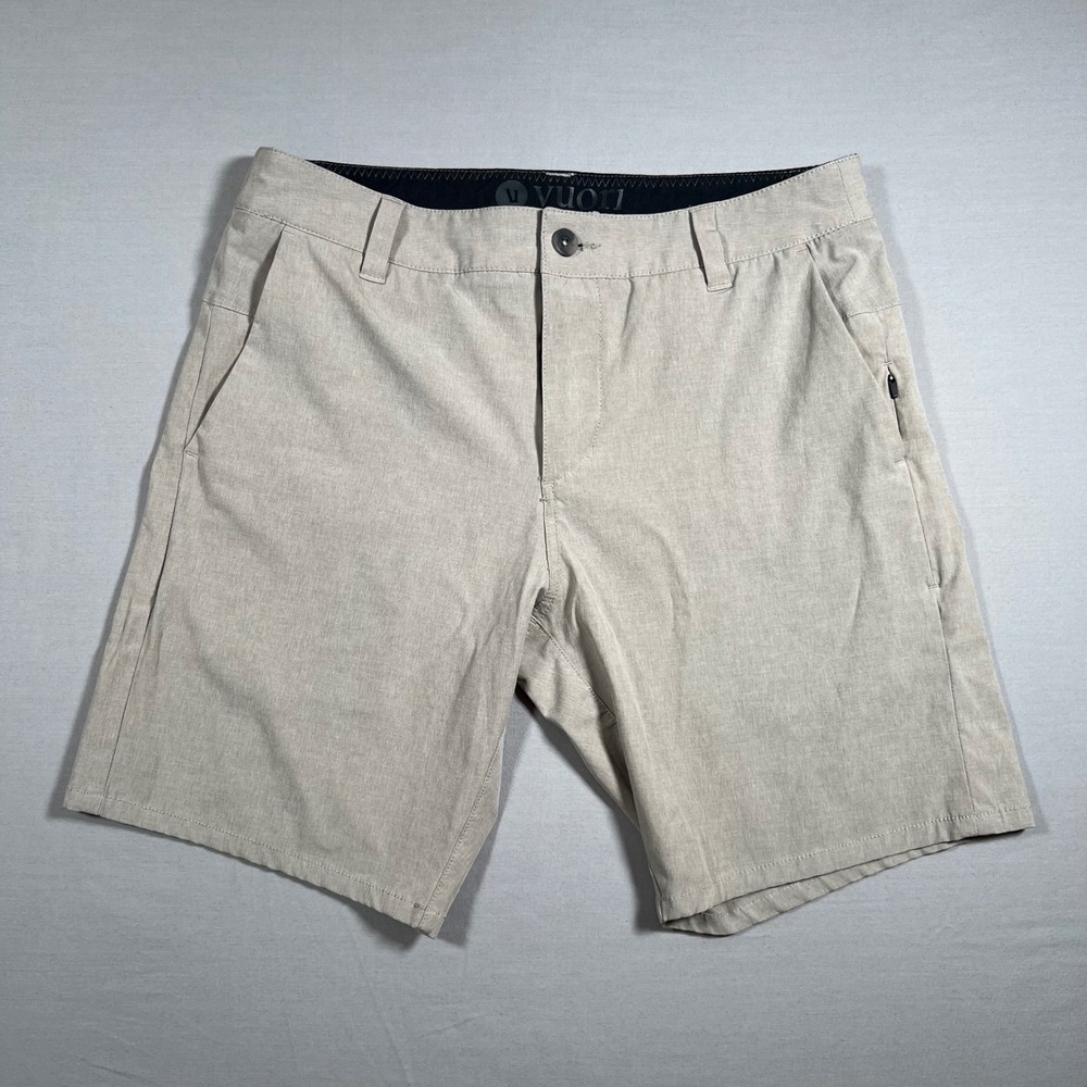 Vuori Aim Shorts Mens 30 Khaki Gray Performance Stretch Active Casual V368
